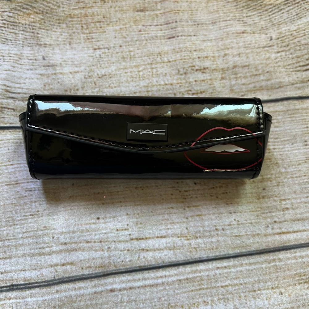 MAC LIP 👄 HOLDER